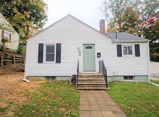 193 Sycamore St, Holyoke, MA 01040