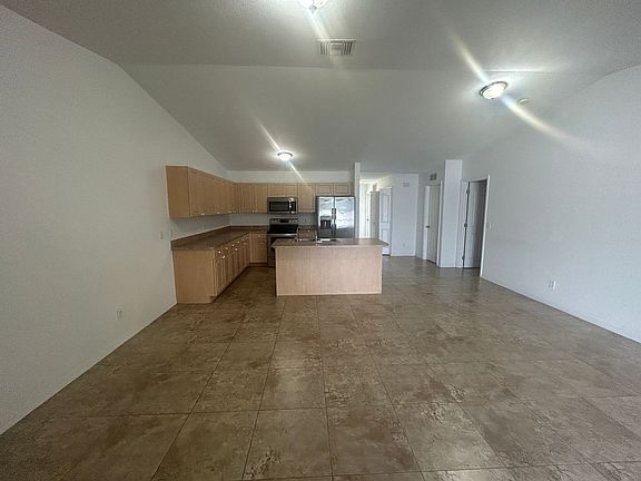 2nd image of 605-607 SE 5th St #6351EB083