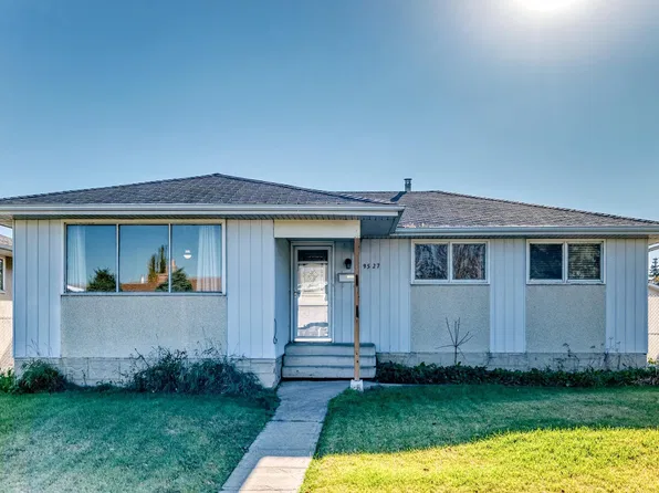 9527 139th Ave NW, Edmonton, AB T5E 5Z7