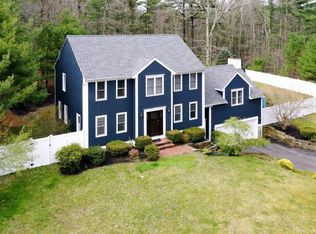 35 Chowdermarch St, Marshfield, MA 02050