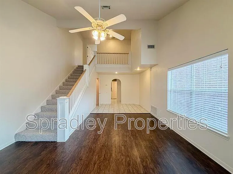 2024 S 55th St — Photo 3