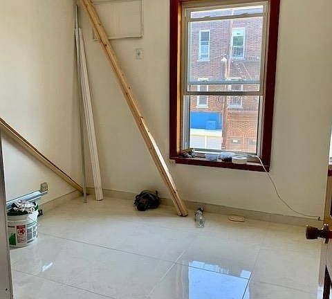 5th image of 2086 E 23rd St #2F