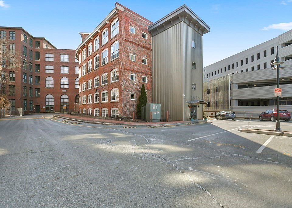 1st image of 200 Market St Unit 3305