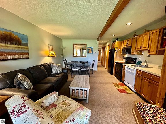 4th image of 6658 Schuss Mountain Ln