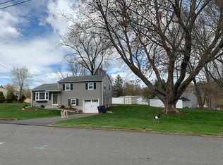 134 Shelley Rd, Meriden, CT 06451