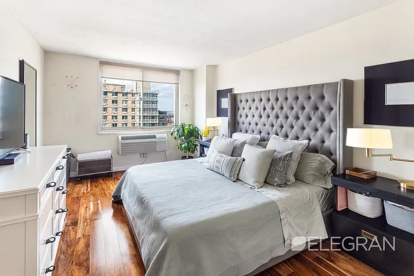 Sold by (Legacy) Elegran | media 27