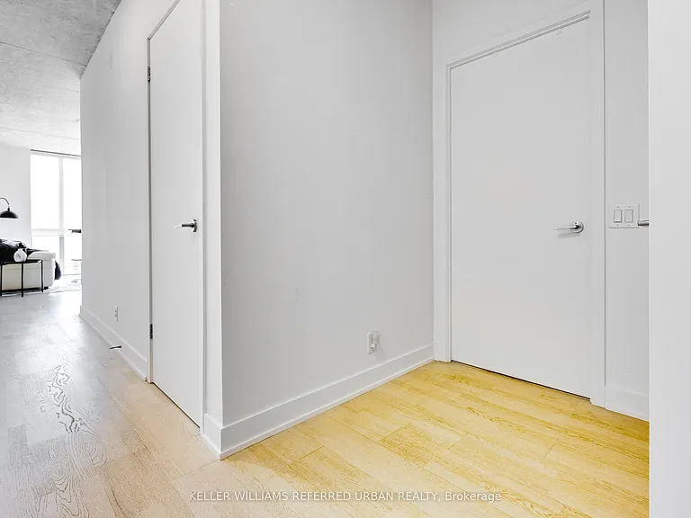 2 Gladstone Ave #208 — Photo 6