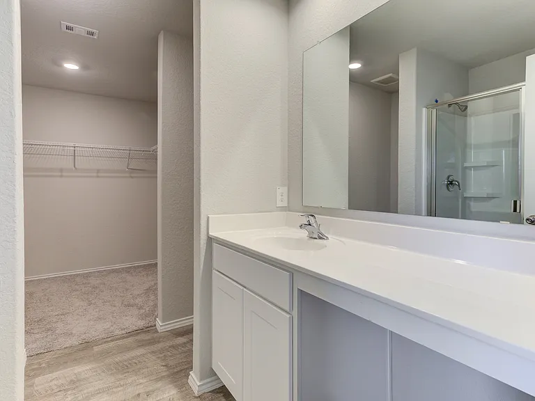 1121 Gracie Way — Photo 5