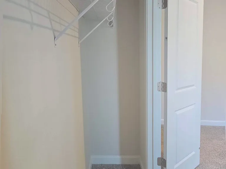 423 Castillo Dr — Photo 26