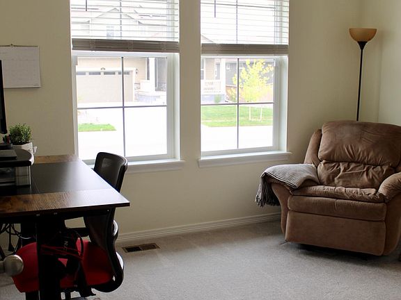 Guest Bedroom #1