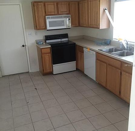 4th image of 3222 San Pedro Ln