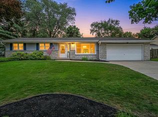 153 Joan Ave, Green Bay, WI 54302