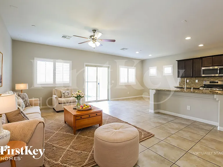 1134 Aubrey Springs Ave — Photo 4