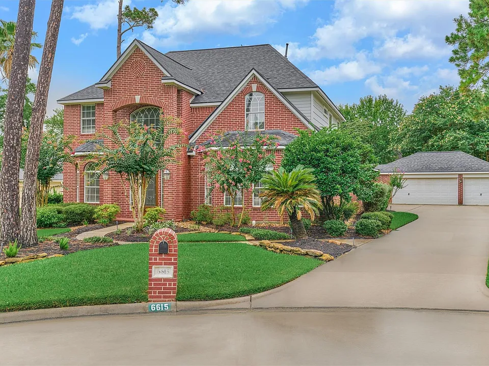 6615 Haughton Dr