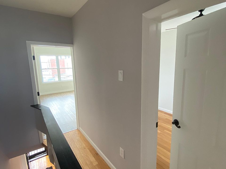 1st image of 2633 E Schiller St