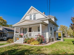 326 W 19th Ave, Oshkosh, WI 54902