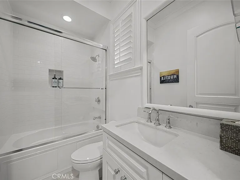 4917 Edgerton Ave — Photo 31