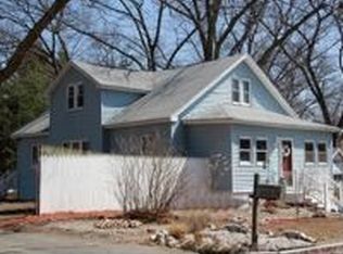 27 Walsh St, Springfield, MA 01109