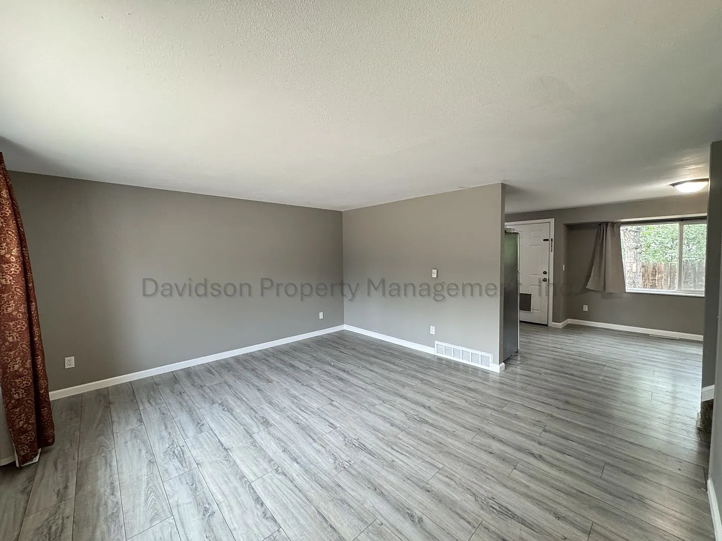 Charming 4 Bedroom Tri-level House in Southeast Colorado Springs — Photo 2