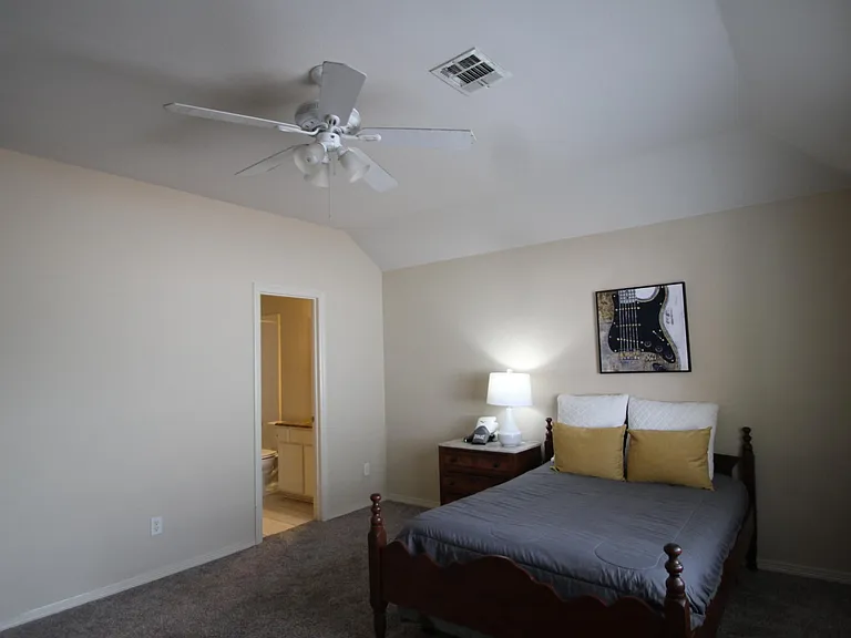 1716 Winding Hollow Ln — Photo 17