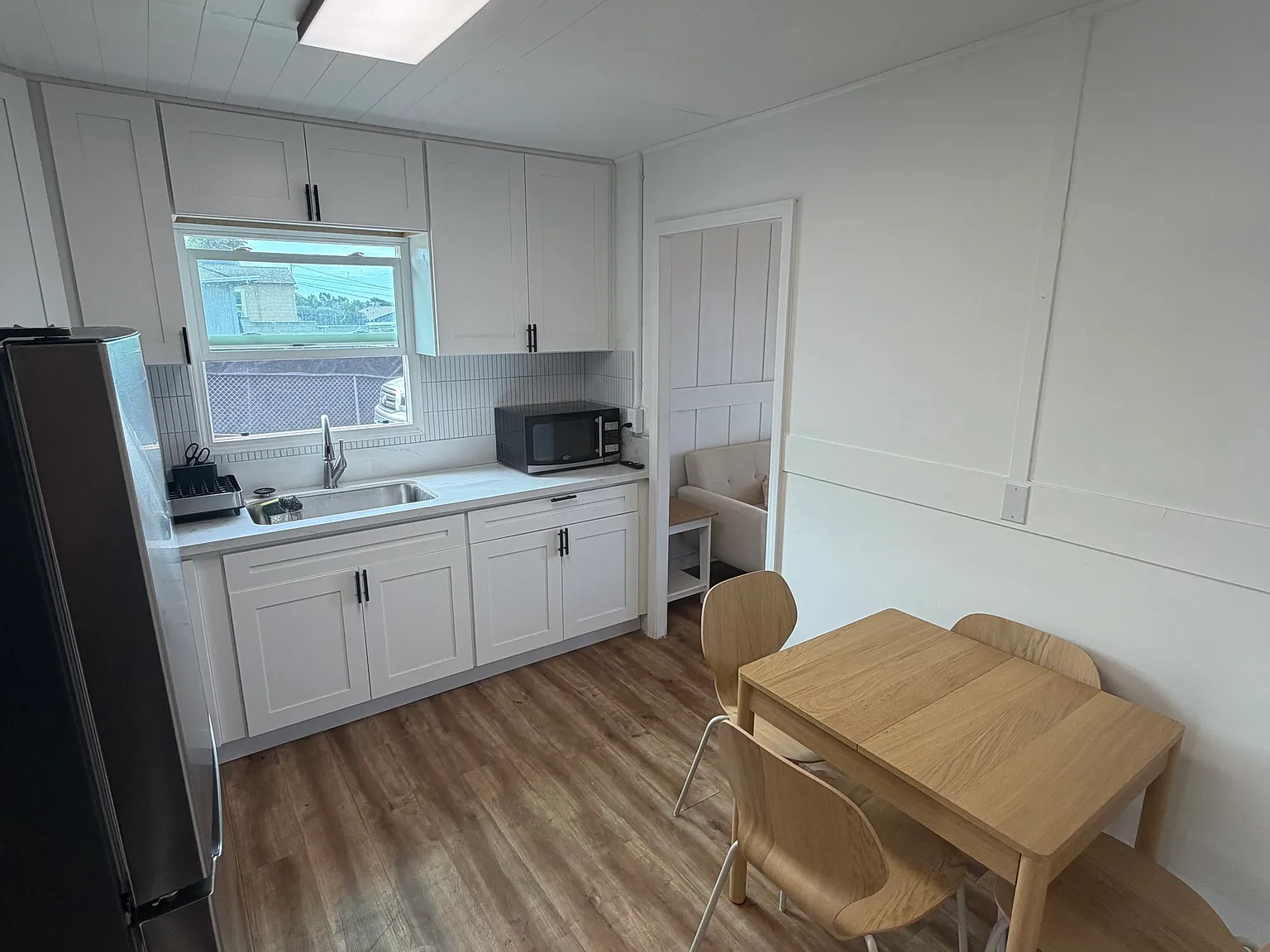 3 bed, 850 sqft, $3,400 — Photo 4