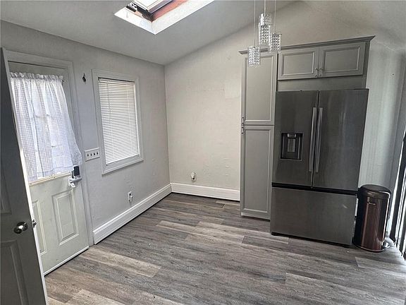 3rd image of 239 Summer St