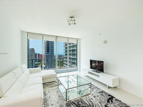 2nd image of 1111 SW 1st Ave APT 3218-N