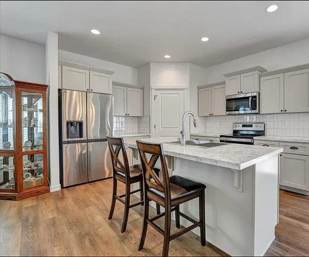 1275 Terra Ave — Photo 4