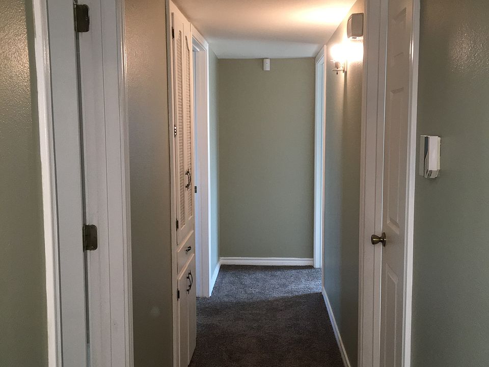 Hallway to 3 bedrooms