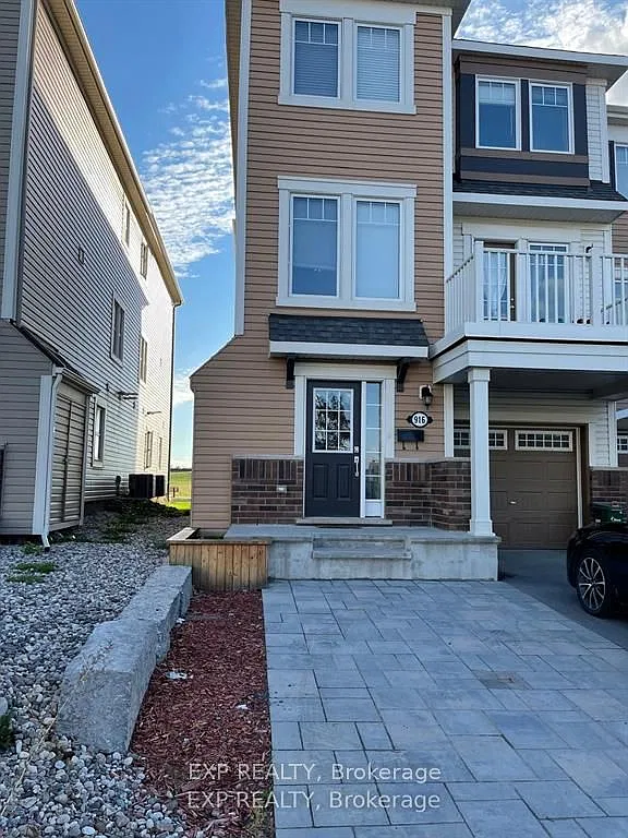 2 bed, $2,500 — Photo 1