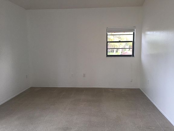 5th image of 7964 Timberwood Cir