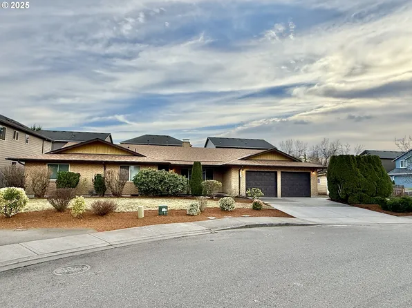 5207 NE 56th Way, Vancouver, WA 98661