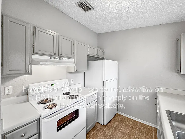 9739 Hidden Brk — Photo 14