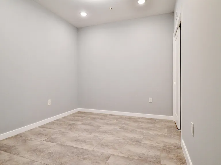 82-84 E 31st St #203 — Photo 11