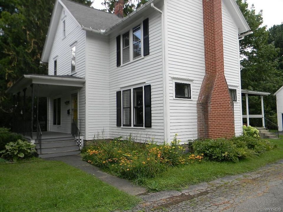 1st image of 204 Jamestown St