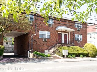 54 Union St APT 20, Lodi, NJ 07644