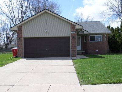 27221 Blum St, Roseville, MI, 48066