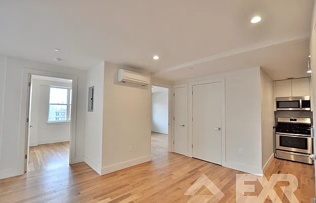 Rented by EXR | media 19