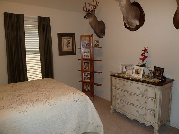 5th image of 630 W Park Dr