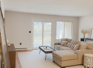 17 Chestnut Ct #17, Cromwell, CT 06416