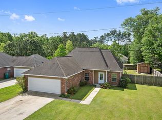 9408 Hidden Trail Dr, Denham Springs, LA 70726
