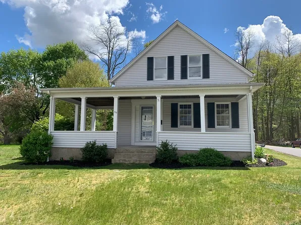 112 Shores St, Taunton, MA 02780