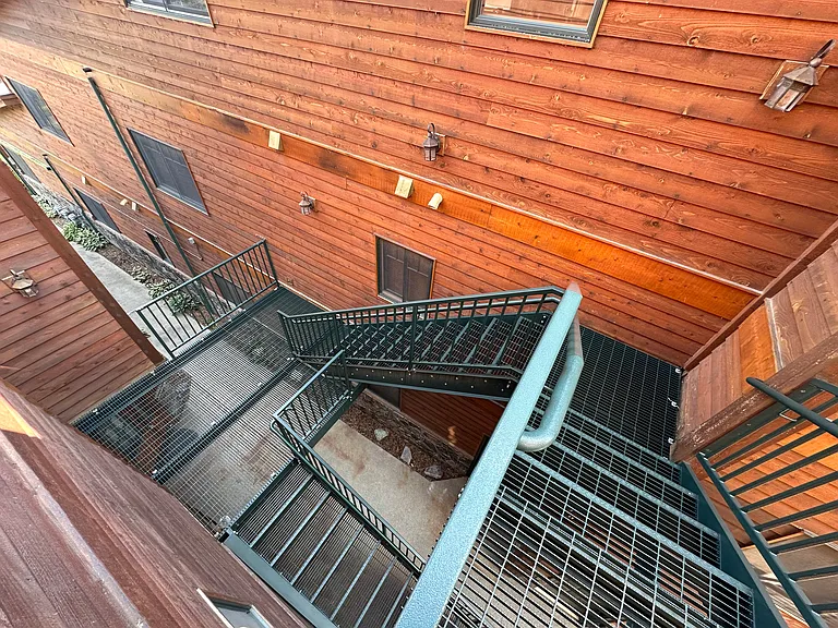 150 Adams St #15 — Photo 25