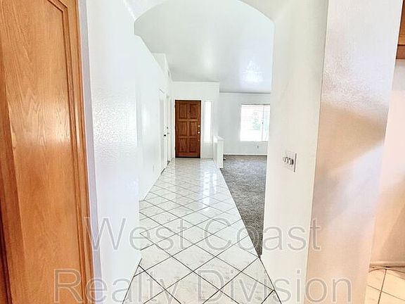 4th image of 25199 Calle De Tres Amigos