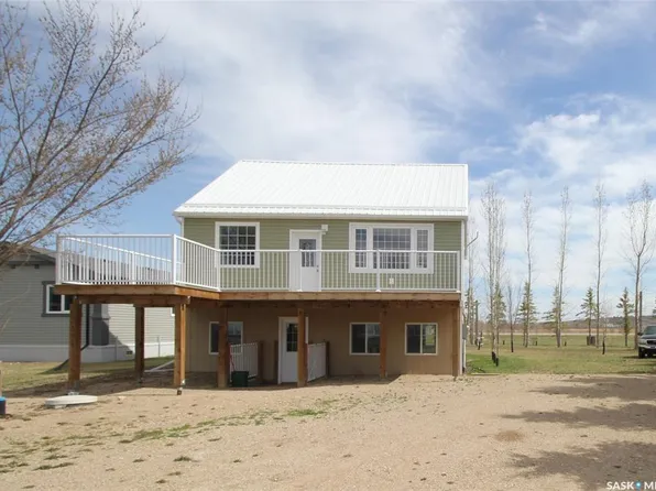 10 LOUISE CRESCENT, Katepwa Beach, SK S0G 2K0