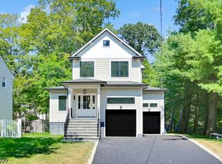 25 Wardell Rd, Livingston, NJ 07039