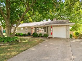 3015 W 50th St, Westwood, KS 66205