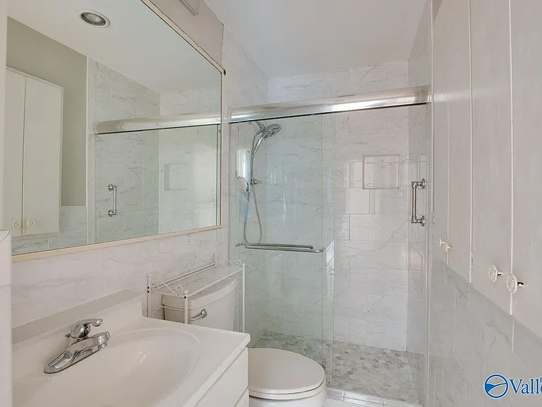 2700 Briarwood Dr SE — Photo 21