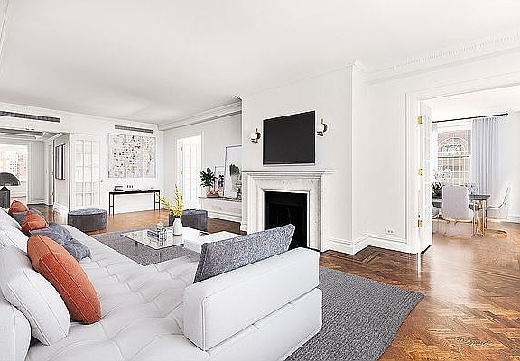 3rd image of 151 E 80th St APT 4a