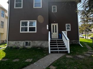822 5th Ave #5, Moline, IL